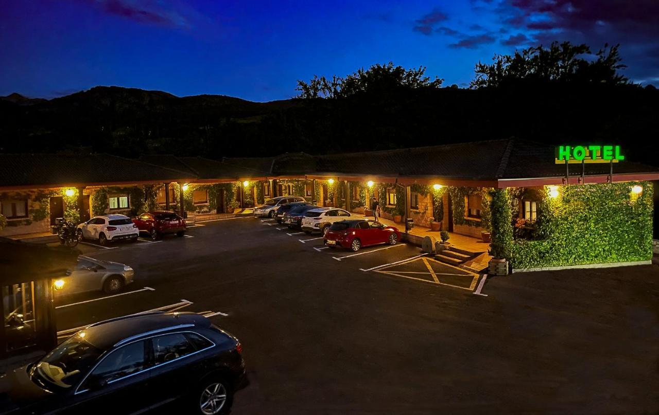 Hotel Rural "La Ruta De Cabrales" Mestas De Con Exteriör bild