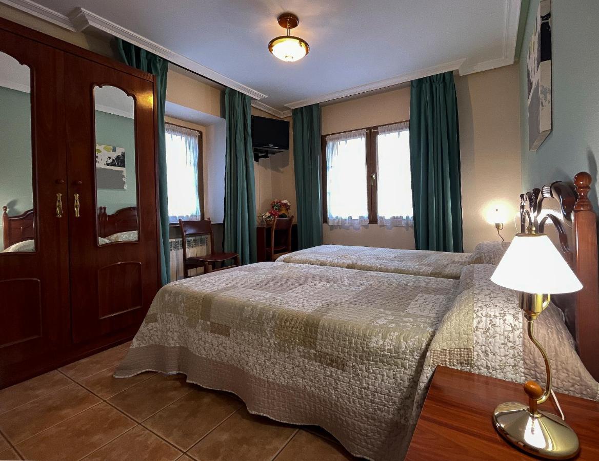 Hotel Rural "La Ruta De Cabrales" Mestas De Con Exteriör bild