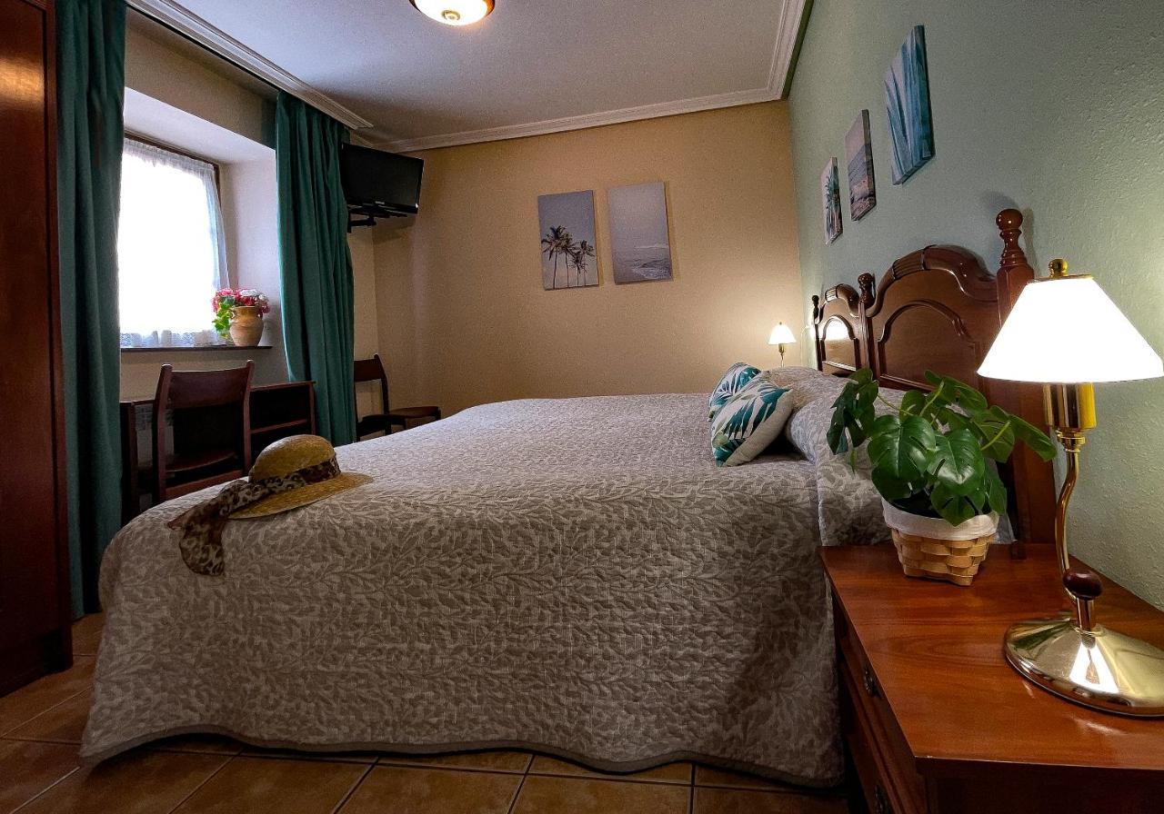Hotel Rural "La Ruta De Cabrales" Mestas De Con Exteriör bild